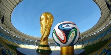 На площади перед стадионом ФК «Краснодар» выставят Кубок Чемпионата мира по футболу. Целых три дня знаменитый трофей будет радовать футбольных фанатов.