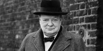 Учёные обнаружили редкие записи Уинстона Черчилля о существовании внеземной жизни. Эссе британского премьер-министра опубликовали 15 февраля в журнале The Nature.
