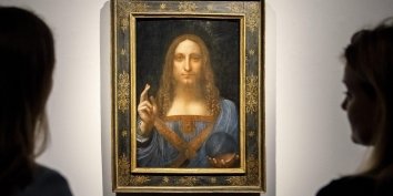 В недавно открывшийся филиал Лувра в Абу-Даби привезут знаменитую последнюю картину Леонардо да Винчи «Спаситель мира».